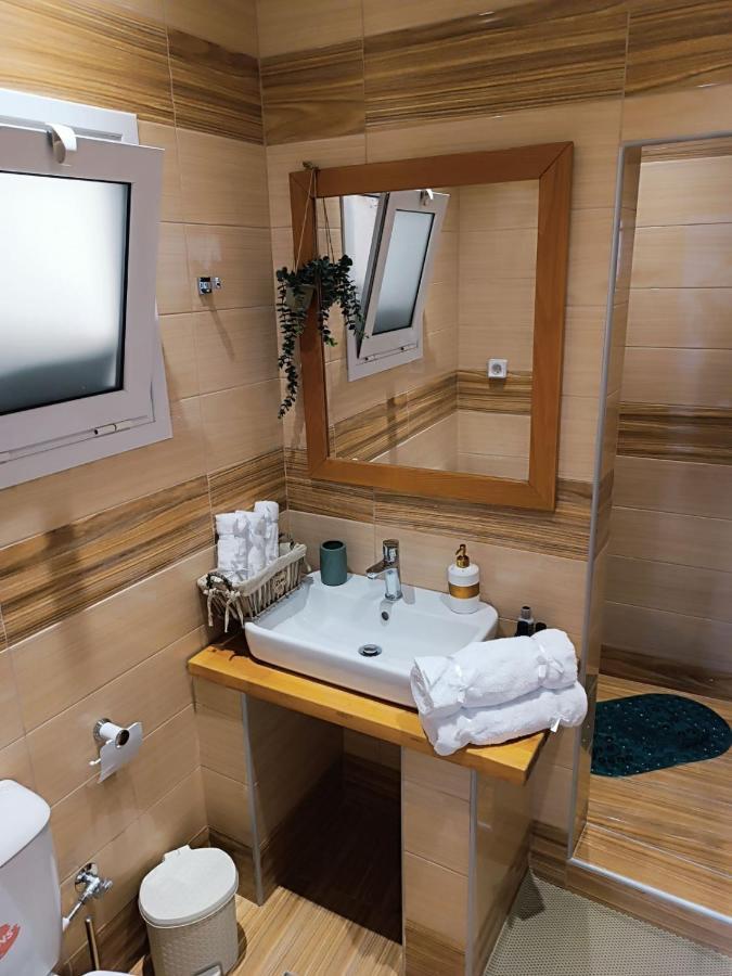 Zois Apartment Artemida  Ngoại thất bức ảnh